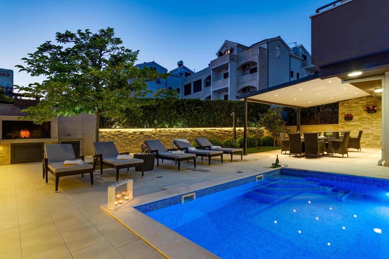 Luxury Villa Lucas With Heated Pool, Whirlpool, Sauna, 14 Pax Ποντστράνα Εξωτερικό φωτογραφία